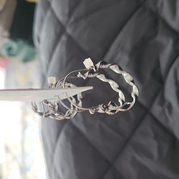 LOFT set of three silver hoop earrings - Picture 4 of 5